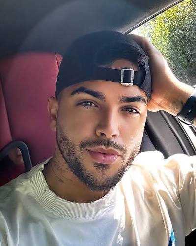 <em>Marcos perez</em>